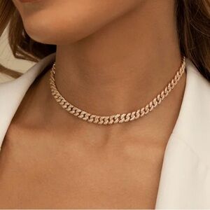 Elegant Gold Chain Necklace